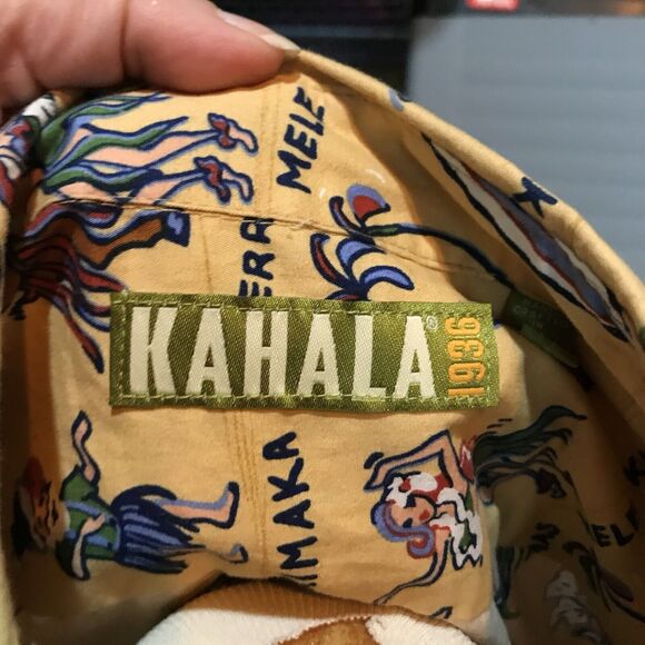 Kahala Hawaiian Men's Christmas Santa Short Sleeve Shirt Hula Girls Reindeer Med - Picture 9 of 12